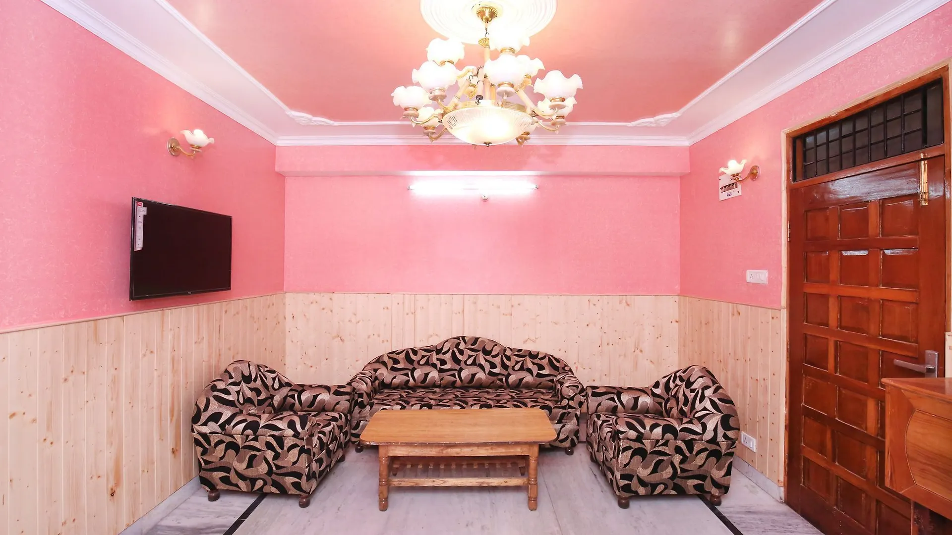 Oyo Home 10410 Mountain View Rooms Panthaghati Shimla