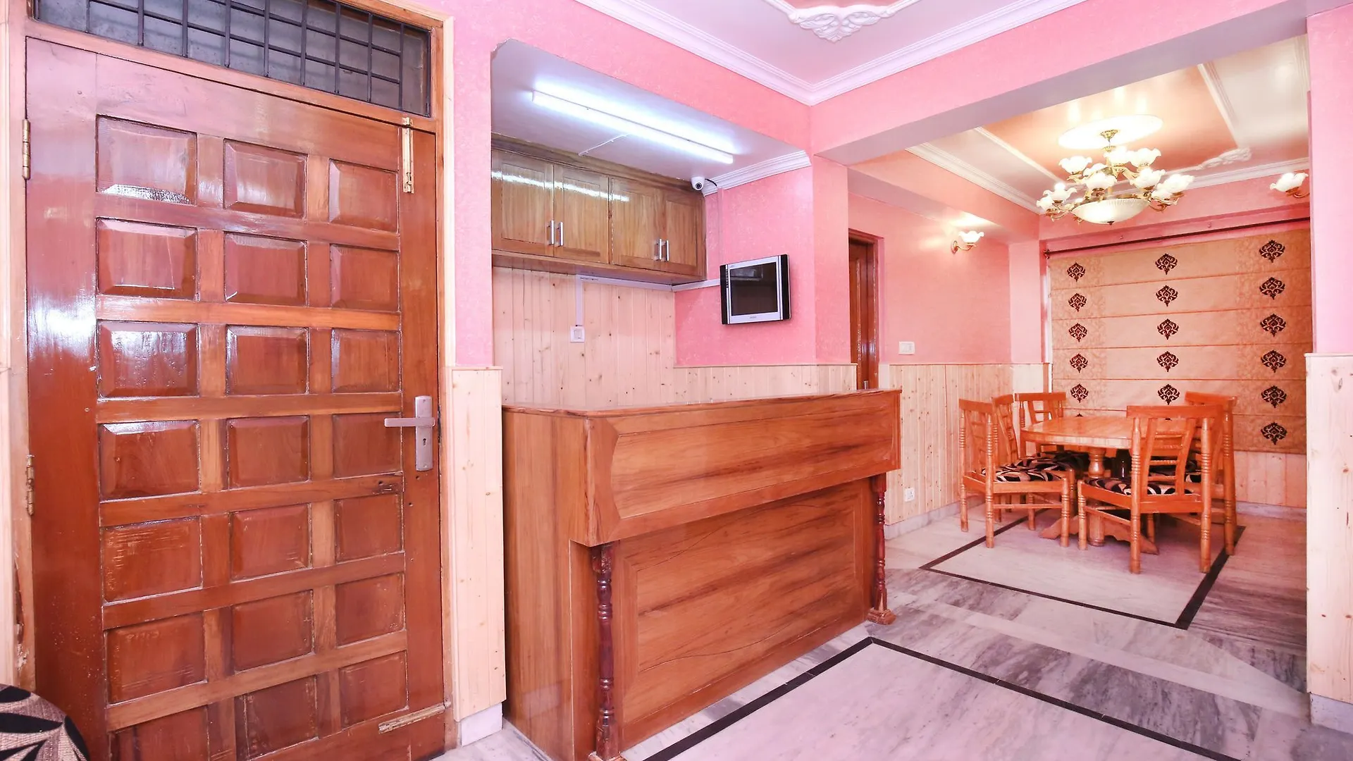 Oyo Home 10410 Mountain View Rooms Panthaghati Shimla 2*,  India